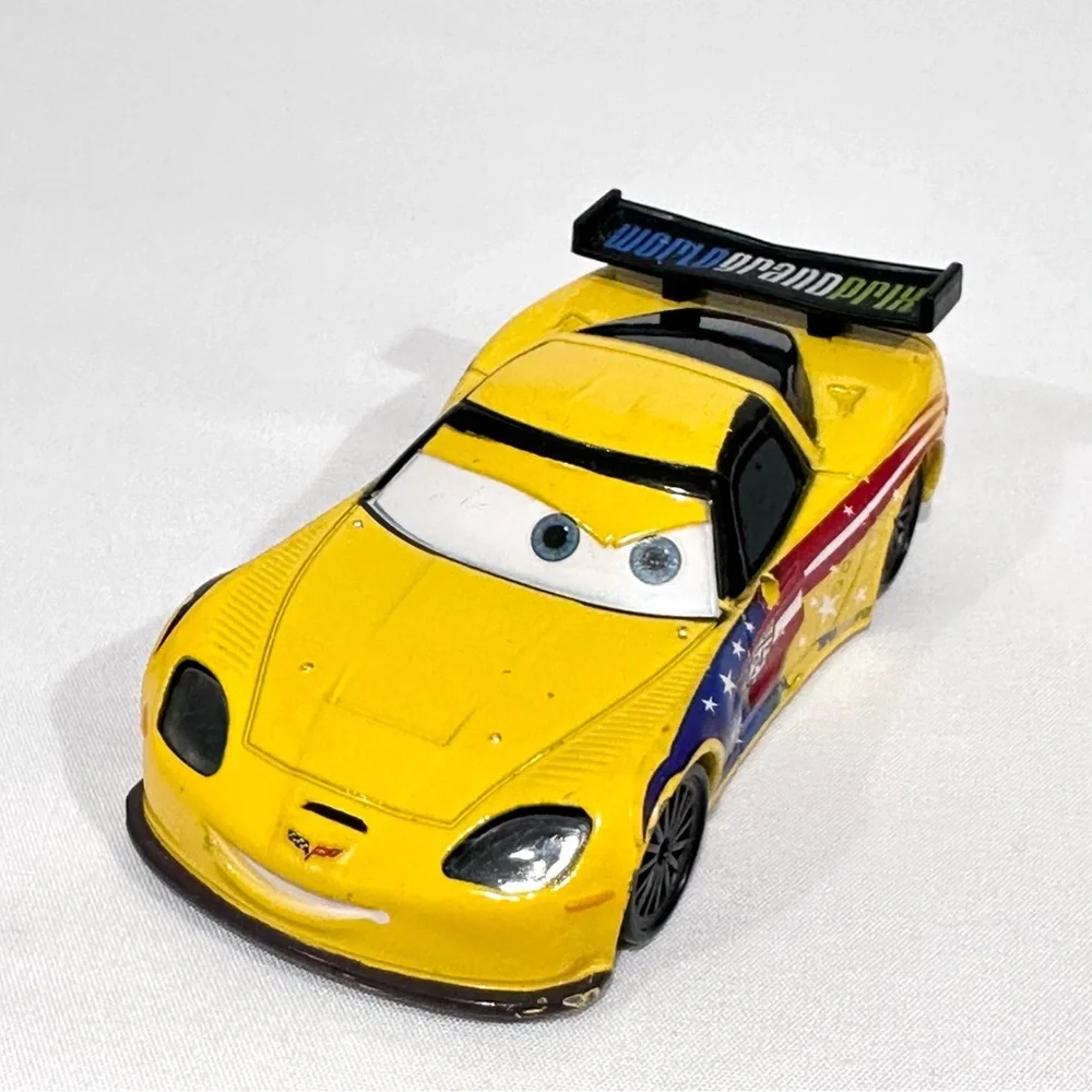 Disney Store Cars 1:43 Deluxe Jeff Gorvette World Grand Prix Die-cast